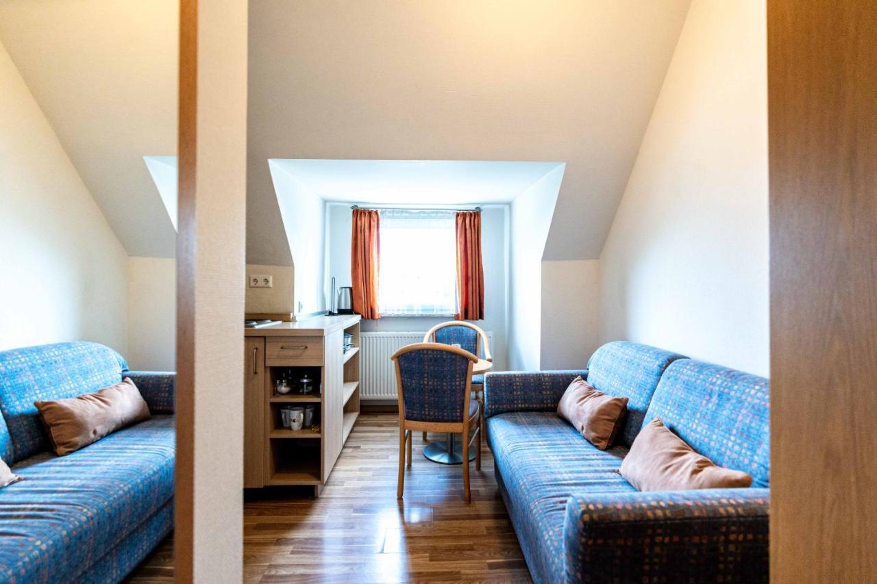 Hotel Am Roemerplatz อูล์ม ภายนอก รูปภาพ