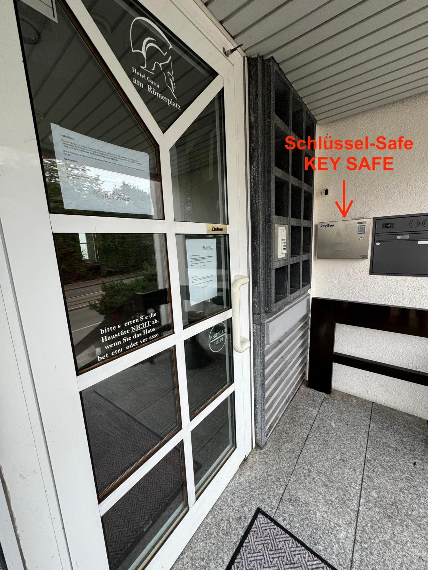 Hotel Am Roemerplatz อูล์ม ภายนอก รูปภาพ